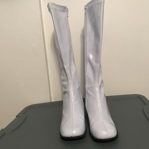 Ellie Shoes - White Ellie GogoBoots Ellie Shoes - White Ellie GogoBoots